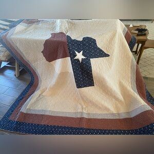 Texas Star Quilt with Blue and Red Accents by home classics Queen!